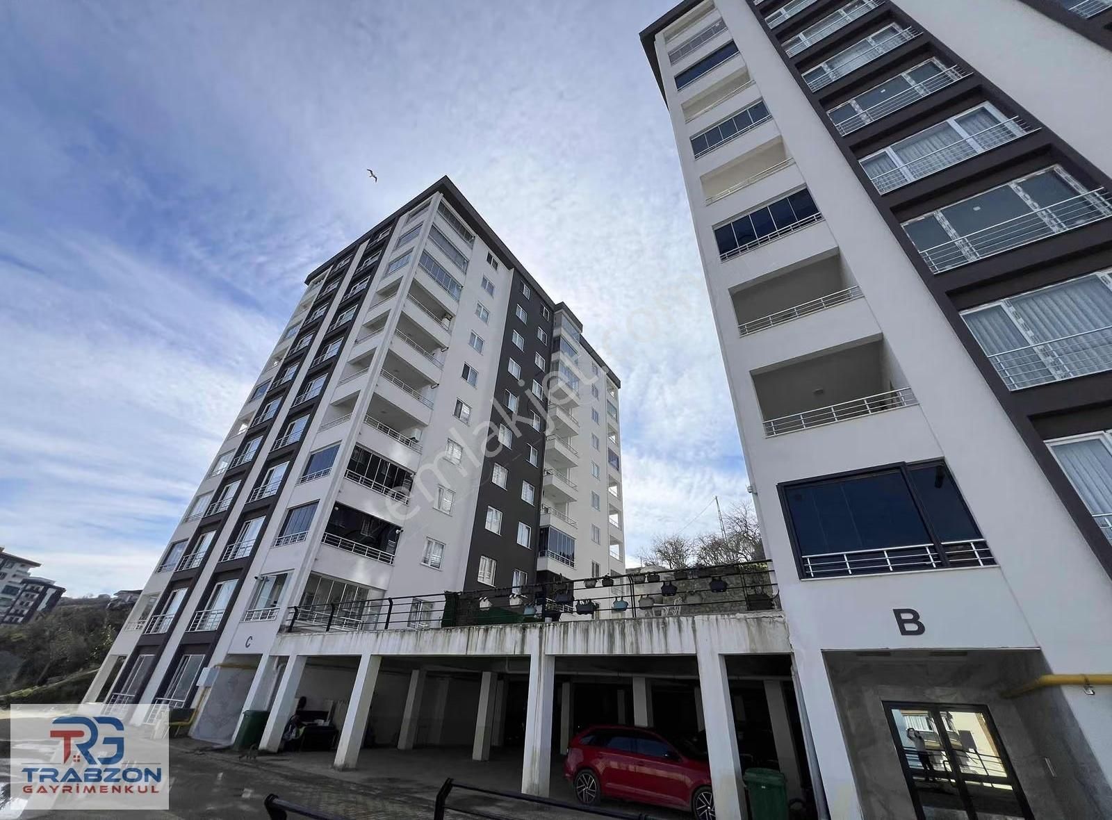 Yomra'da Satılık 3+1 Deniz Manzaralı Fırsat Daire - Görsel 9