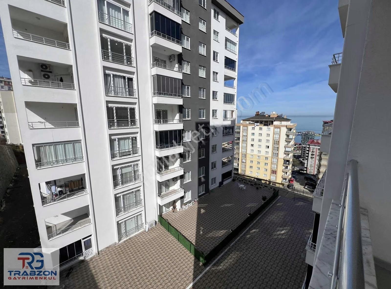 Yomra'da Satılık 3+1 Deniz Manzaralı Fırsat Daire - Görsel 29