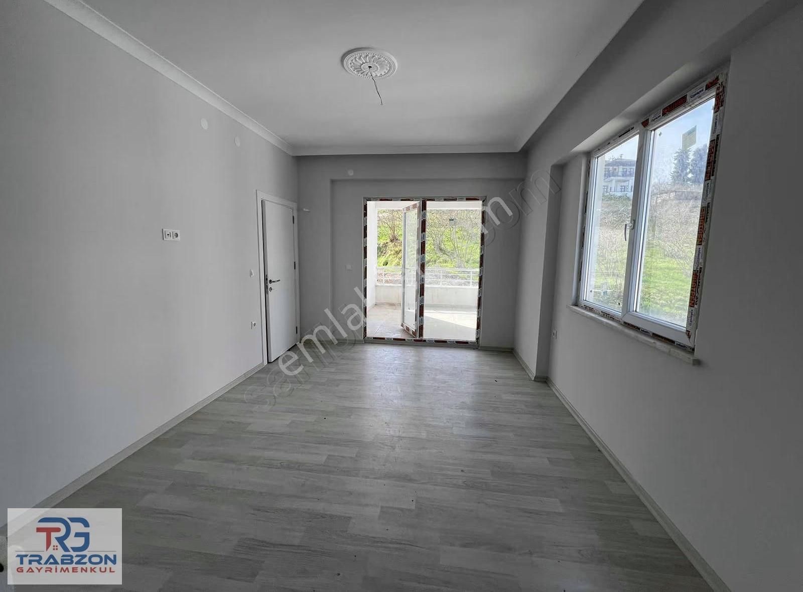 Yomra'da Satılık 3+1 Deniz Manzaralı Fırsat Daire - Görsel 24