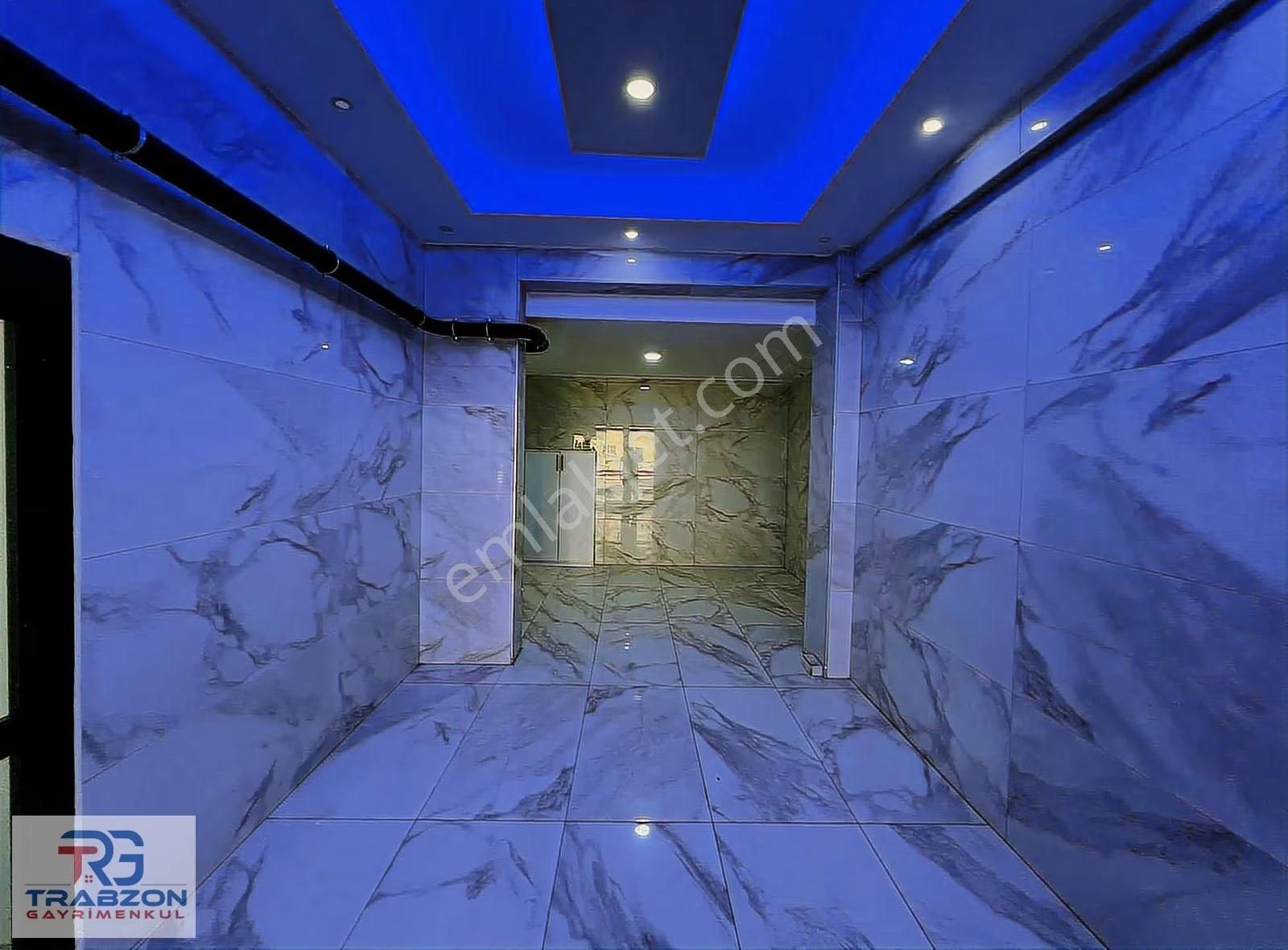 Yomra'da Satılık 3+1 Deniz Manzaralı Fırsat Daire - Görsel 20