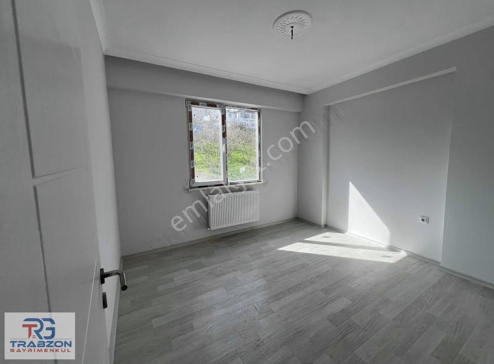 Yomra'da Satılık 3+1 Deniz Manzaralı Fırsat Daire - Görsel 4