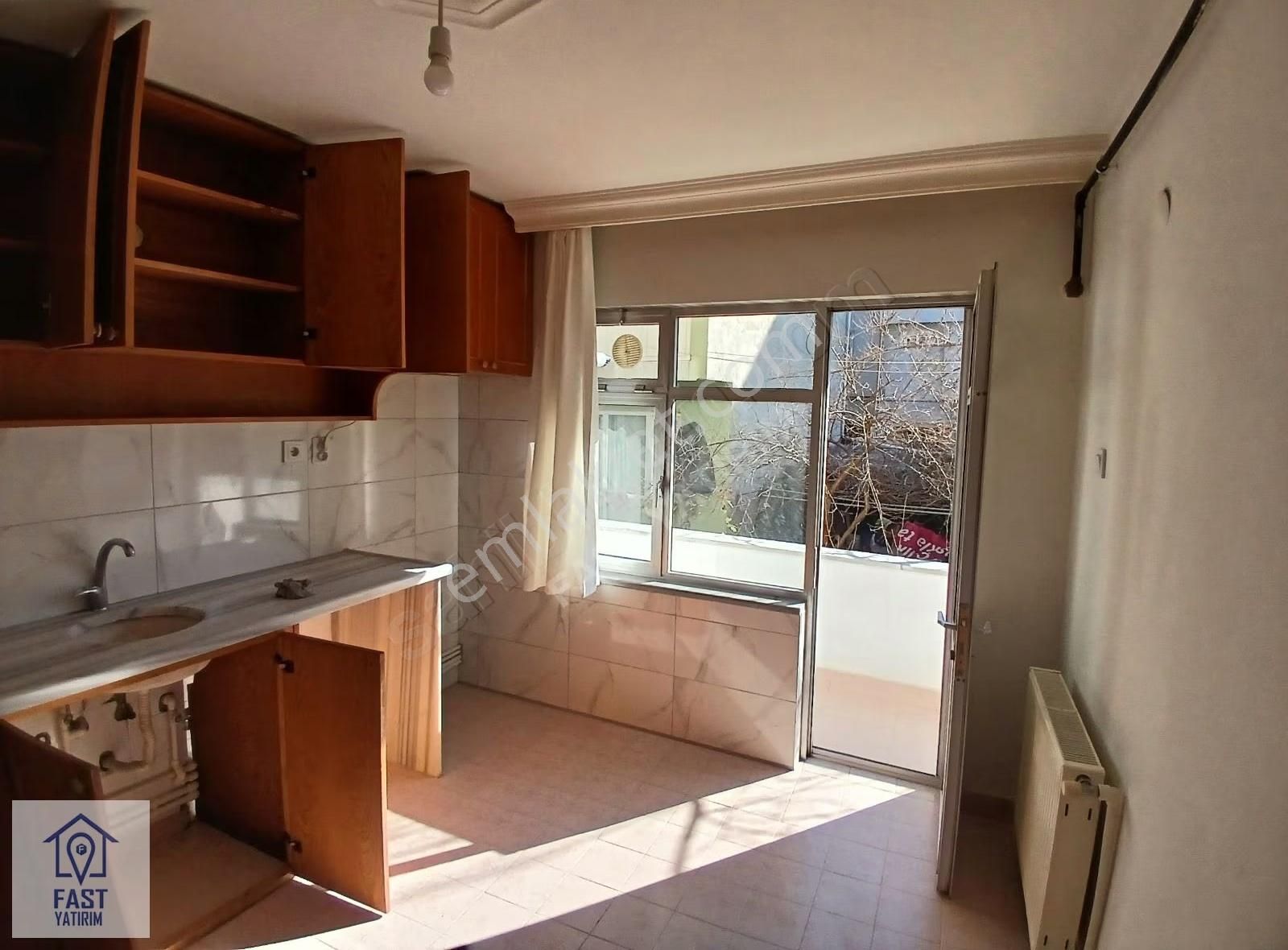 Bağlarbaşı Mahallesinde Kiralık Aileye Uygun 2+1 Daire - Görsel 4