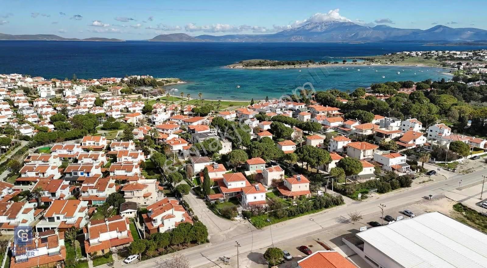 Yalı Mahallesi'nde 353 M2 Arsa Paylı Müstakil Villa