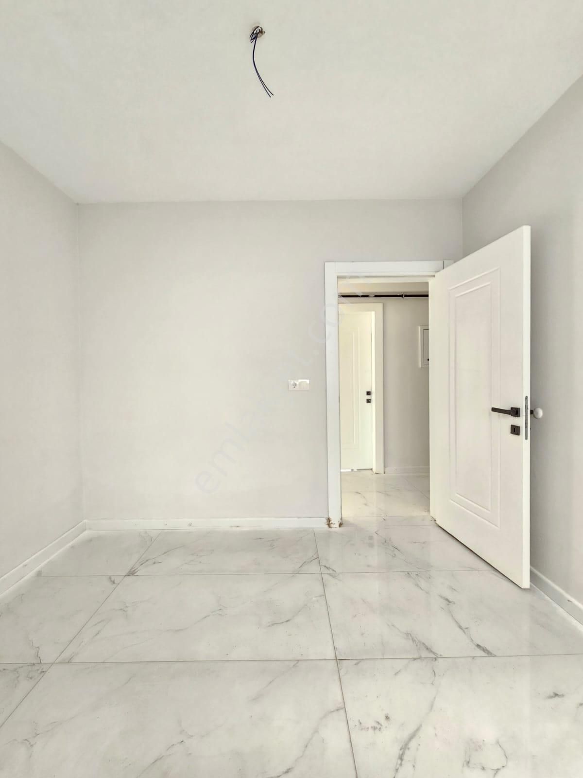 Denizli Şemikler De Naz Bayrağa Yakın Acil Satılık 3+1 Fırsat Bahçe Katı - Görsel 14