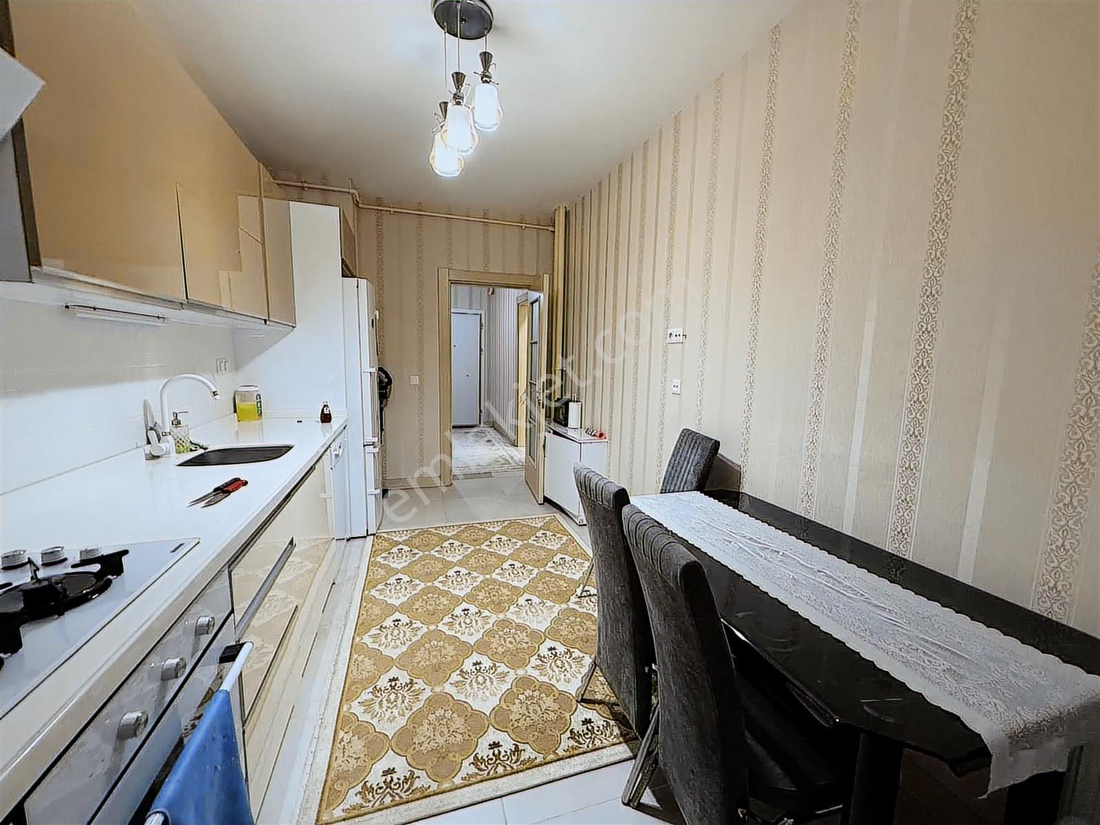 Burhan Kılınç'dan Bakımlı C Tipi Sarı Toki Park Cepheli - Görsel 13