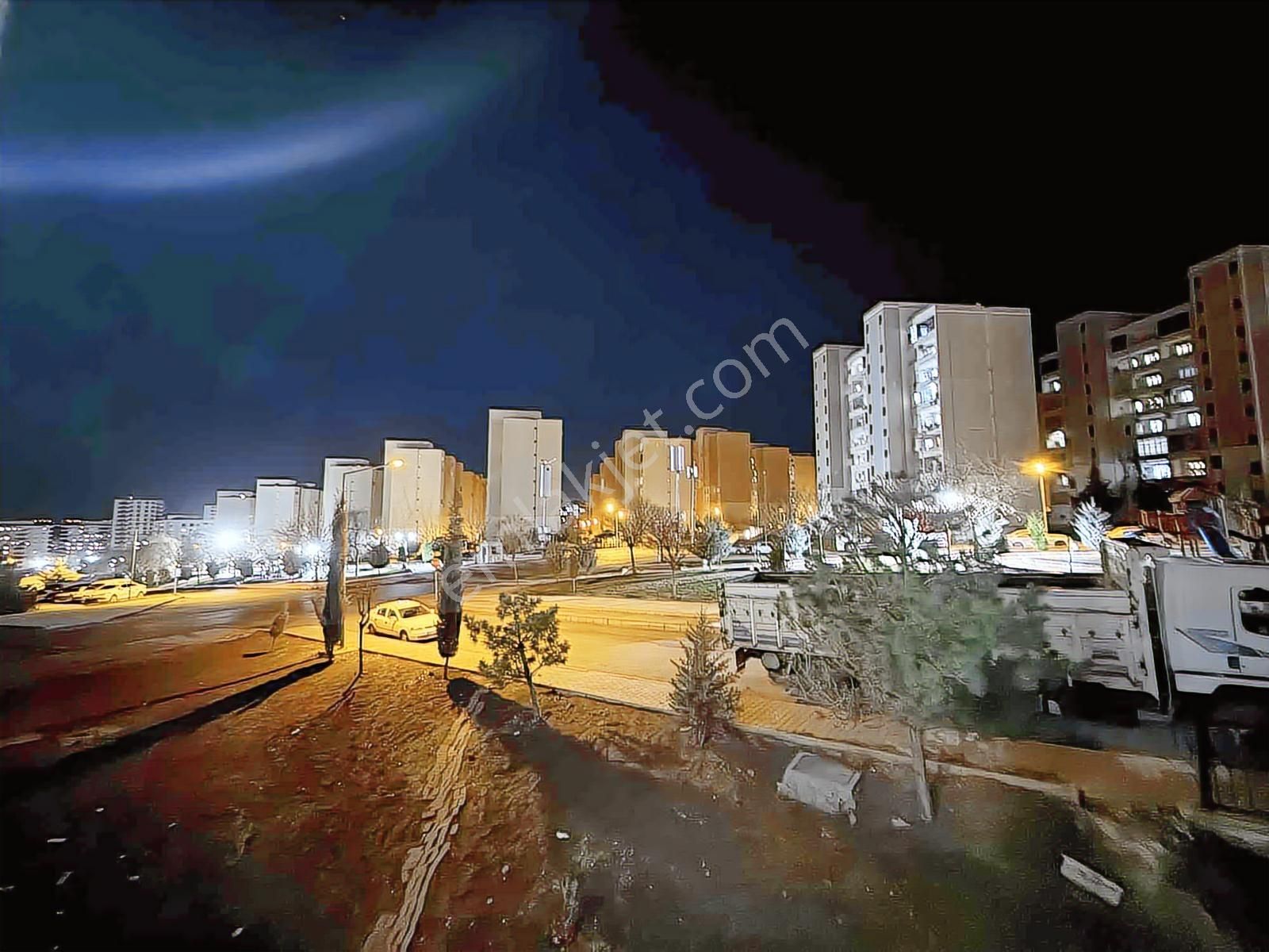 Burhan Kılınç'dan Bakımlı C Tipi Sarı Toki Park Cepheli - Görsel 14