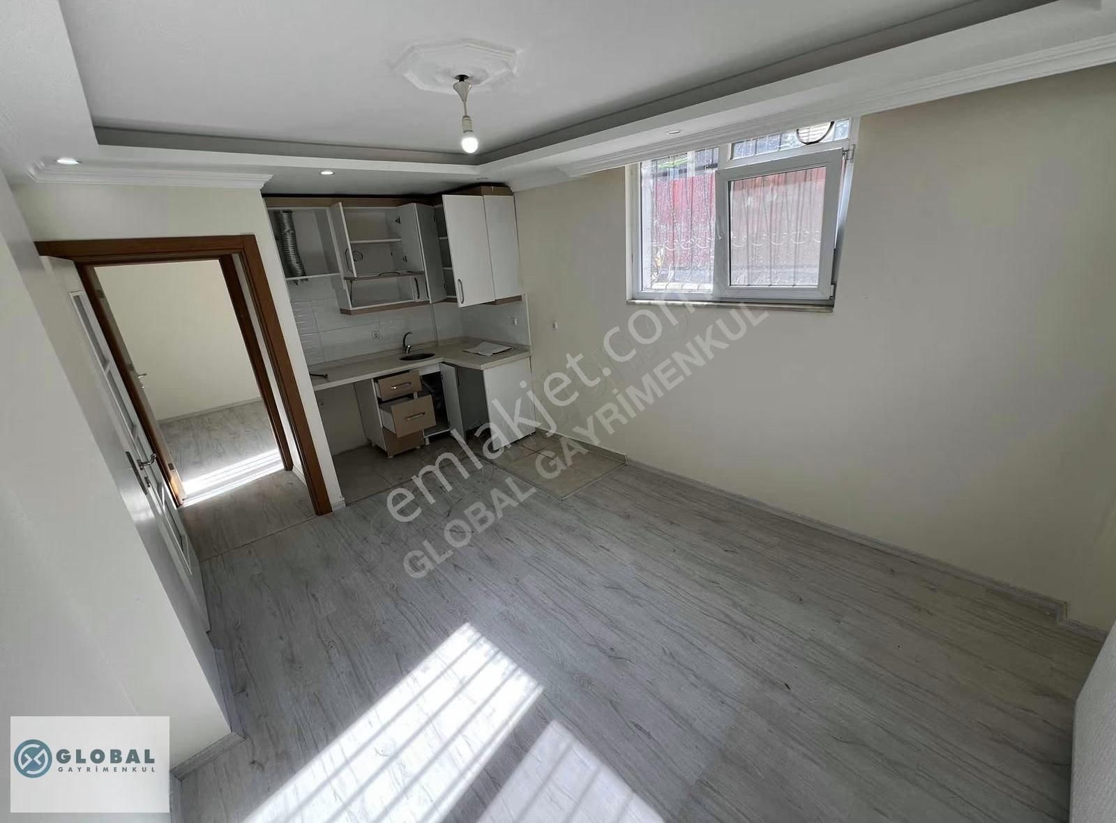 Global'den Kiralık Daire Uğur Mumcu Merkez Yeni Bina Köşebaşı