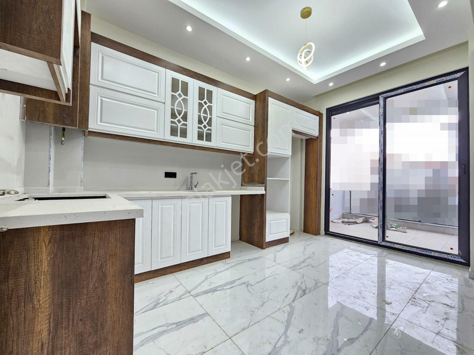 Denizli Naz Bayrak Mevki Sıfır 3+1 Ebeveyn Banyolu Ara Kat Lüks İşçilikte Kiralık Daire - Görsel 8