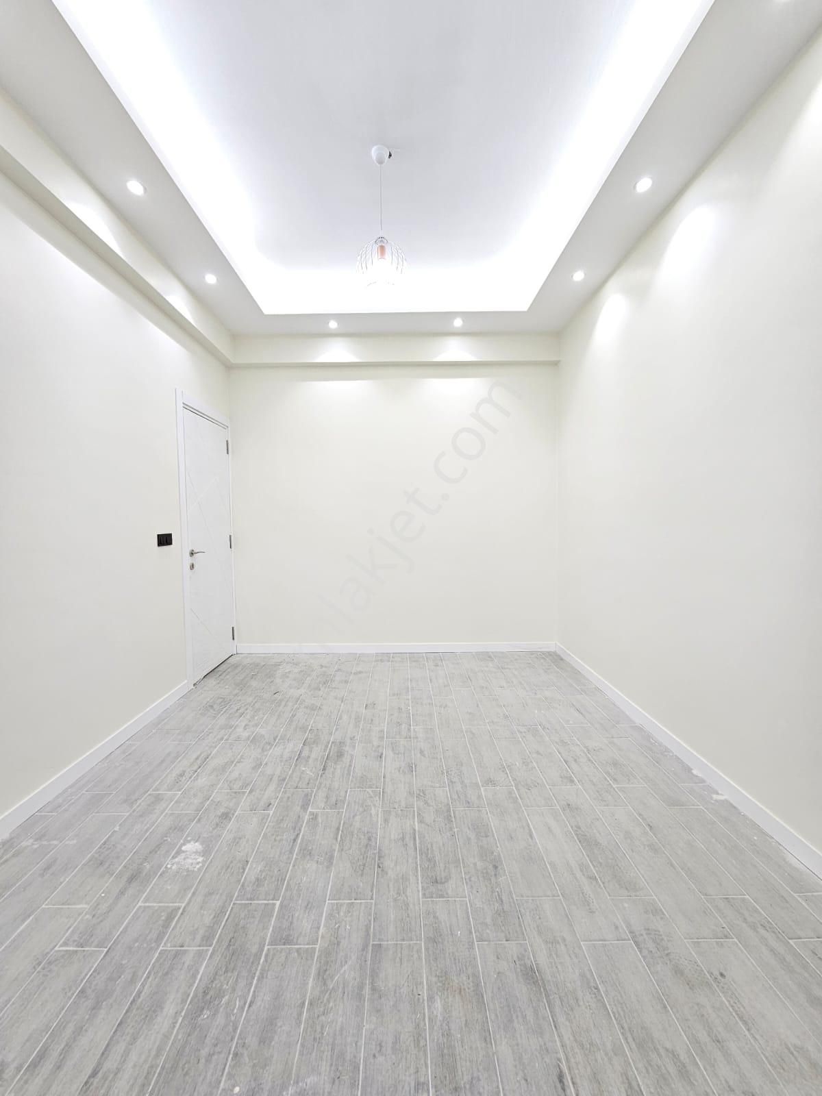 Denizli Naz Bayrak Mevki Sıfır 3+1 Ebeveyn Banyolu Ara Kat Lüks İşçilikte Kiralık Daire - Görsel 20