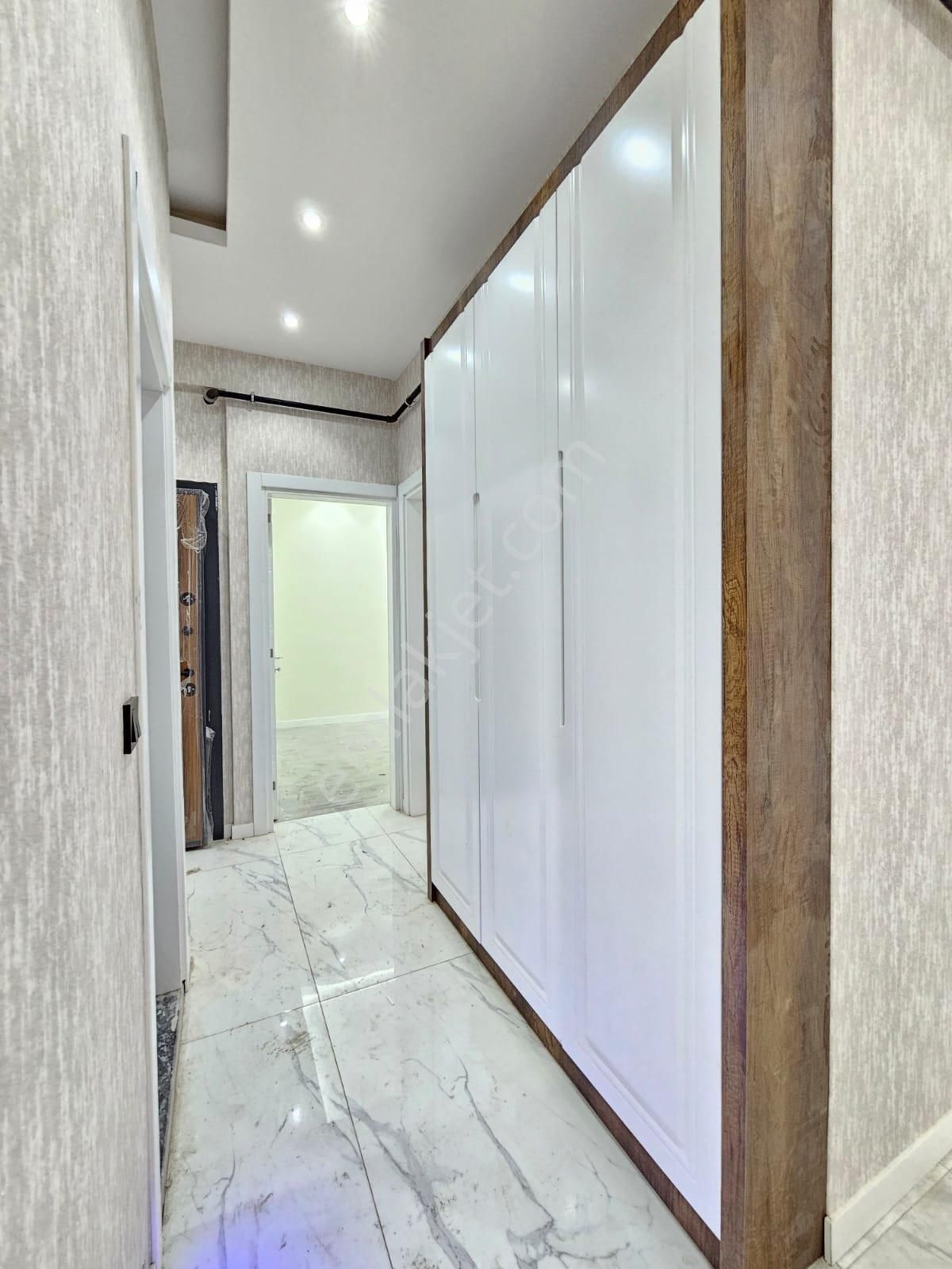 Denizli Naz Bayrak Mevki Sıfır 3+1 Ebeveyn Banyolu Ara Kat Lüks İşçilikte Kiralık Daire - Görsel 17