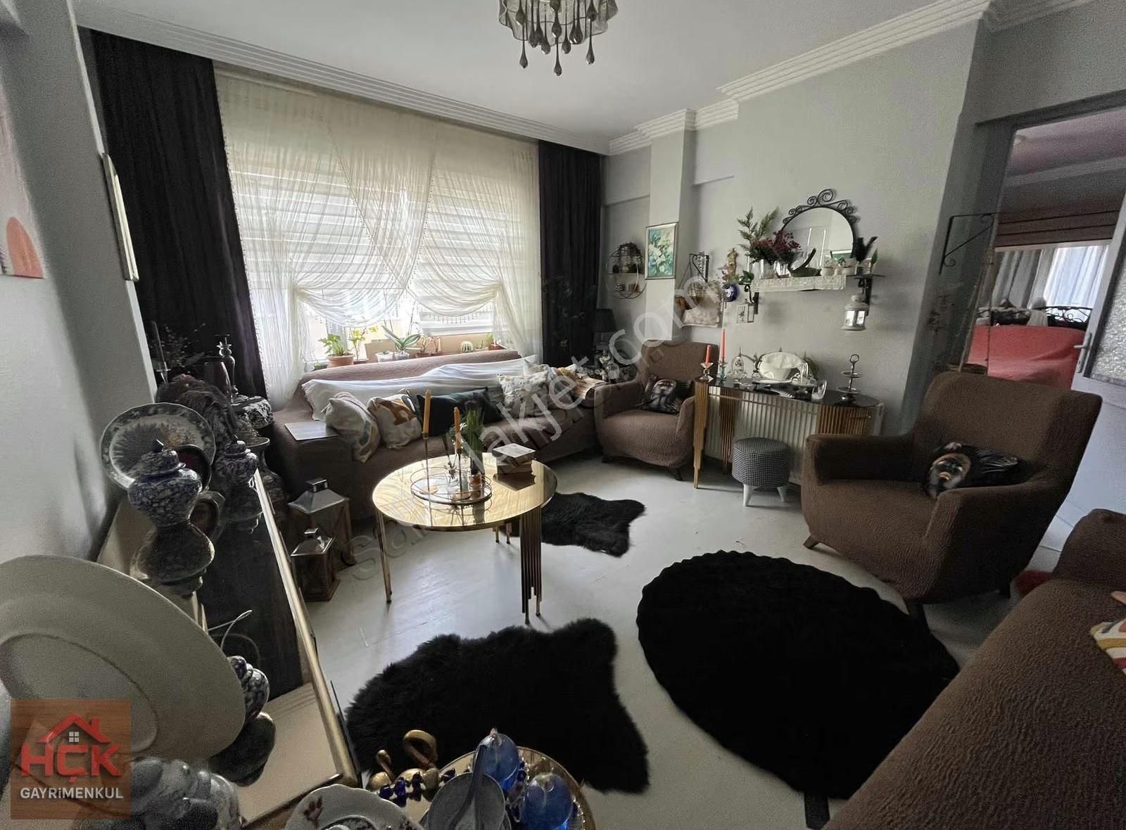 Paşabayırda Merkezi Konumda Satılık 2+1 Kiracılı