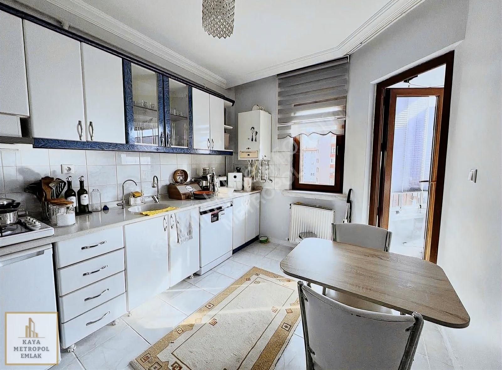 Eryaman Devlet Mah. Metromall Avm Yakını Katta 110m2 3+1 Daire - Görsel 31