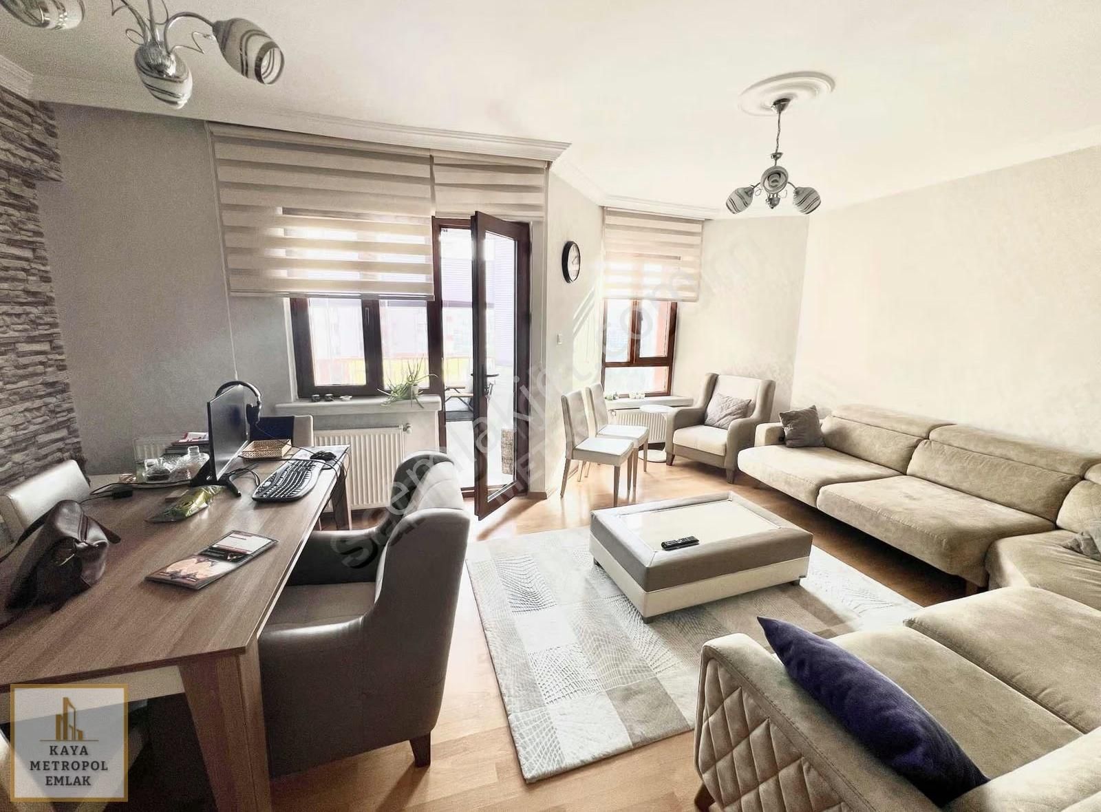 Eryaman Devlet Mah. Metromall Avm Yakını Katta 110m2 3+1 Daire