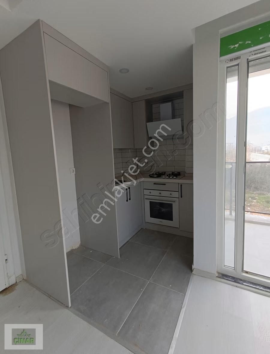 Yeniköy Kırgöz Caddesi Üzerinde Kiralık 1+1 - Görsel 8