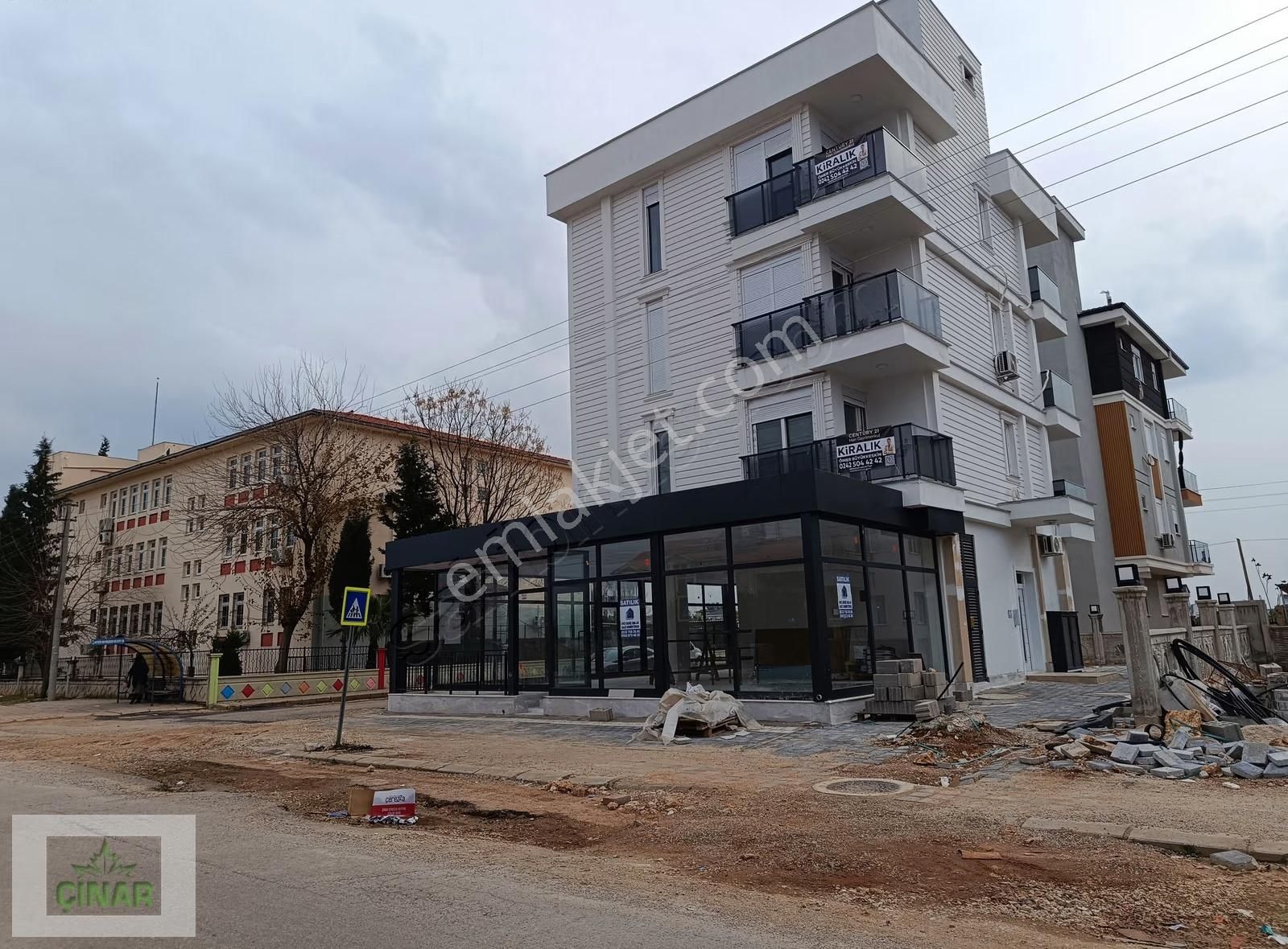 Yeniköy Kırgöz Caddesi Üzerinde Kiralık 1+1