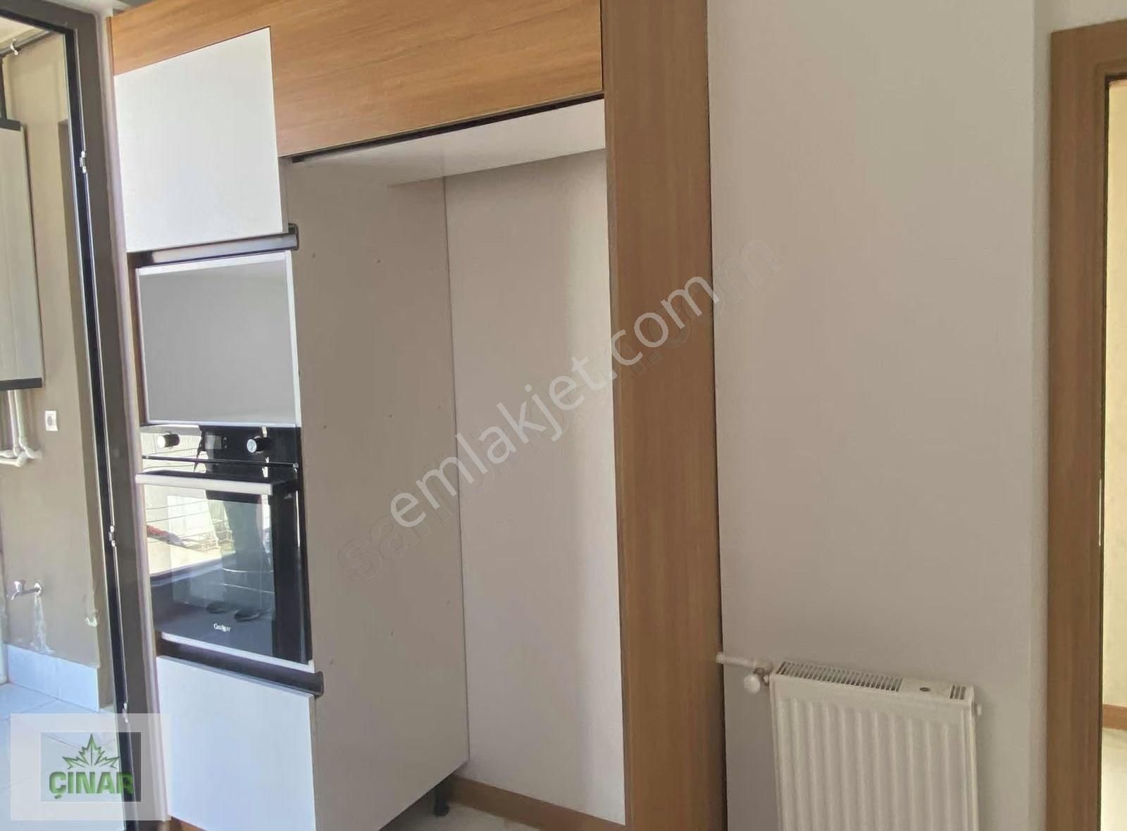 Döşemealtı Yeniköy Merkezde Kiralık Daire Doğalgazlı Arakat 2+1 - Görsel 5