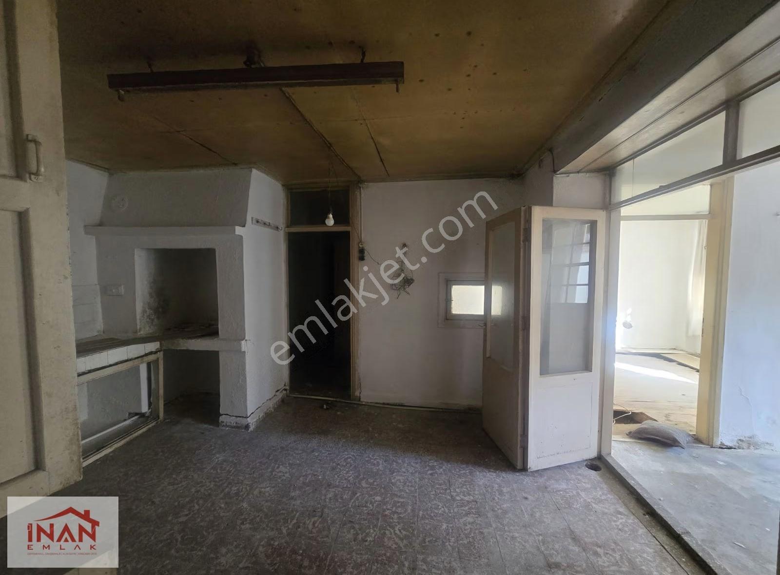 Emniyetin Arkasında 153 M² Arsa İçinde Müstakil Ev - Görsel 10