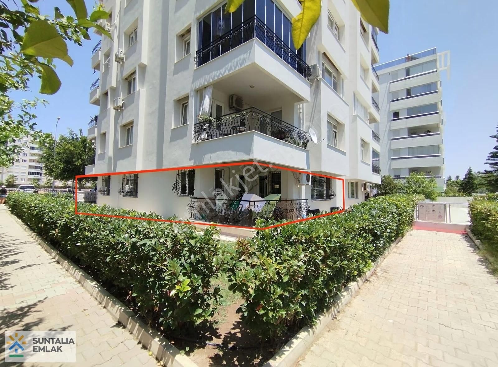 Havuzlu,site İçi, Ayrı Mutfak 2 Banyo, Büyük Salon 3+1 150 M2 - Görsel 6