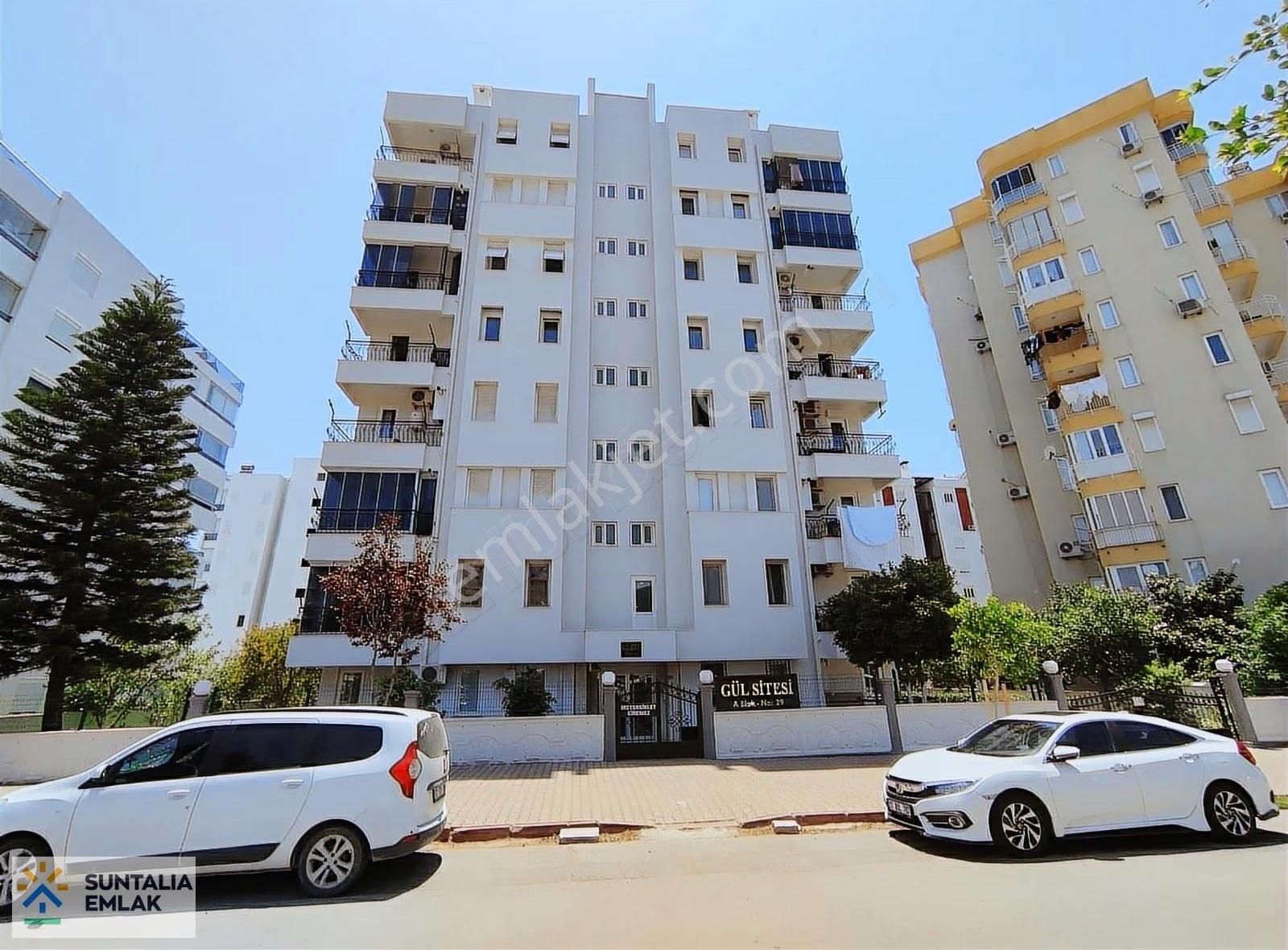 Havuzlu,site İçi, Ayrı Mutfak 2 Banyo, Büyük Salon 3+1 150 M2 - Görsel 15