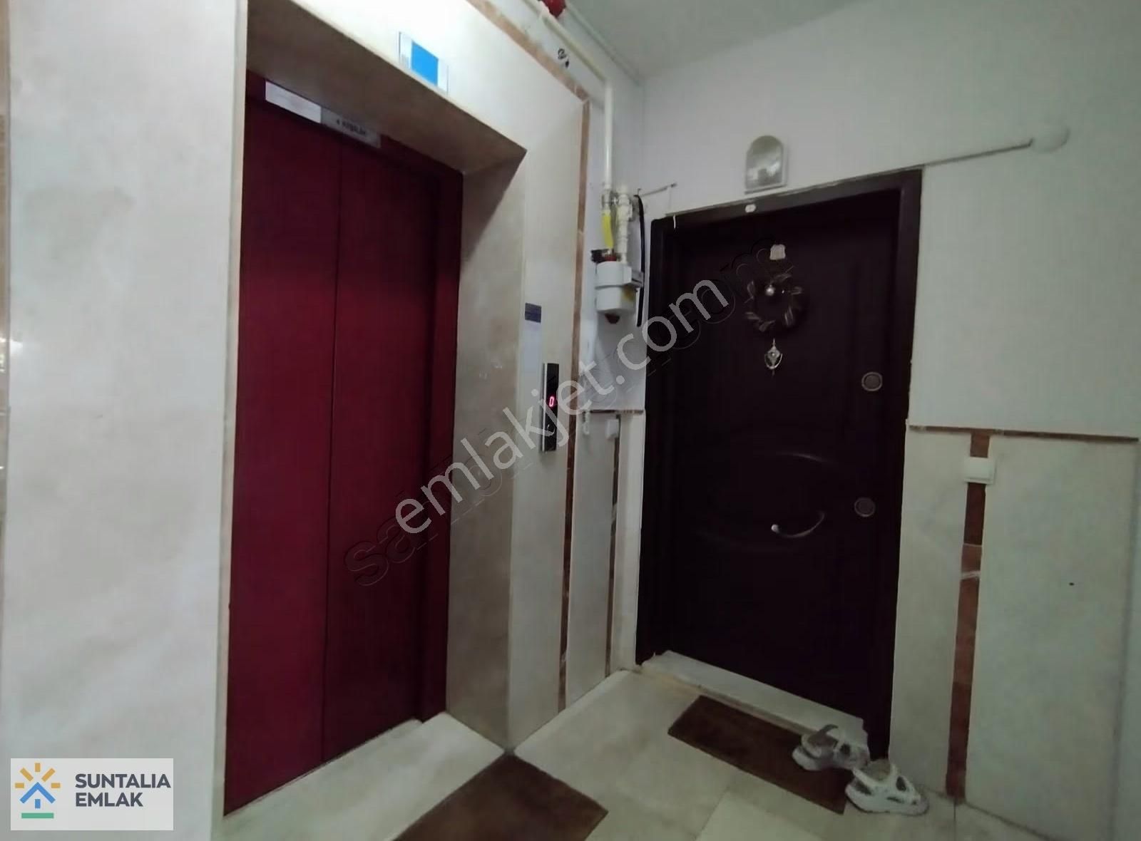 Havuzlu,site İçi, Ayrı Mutfak 2 Banyo, Büyük Salon 3+1 150 M2 - Görsel 5