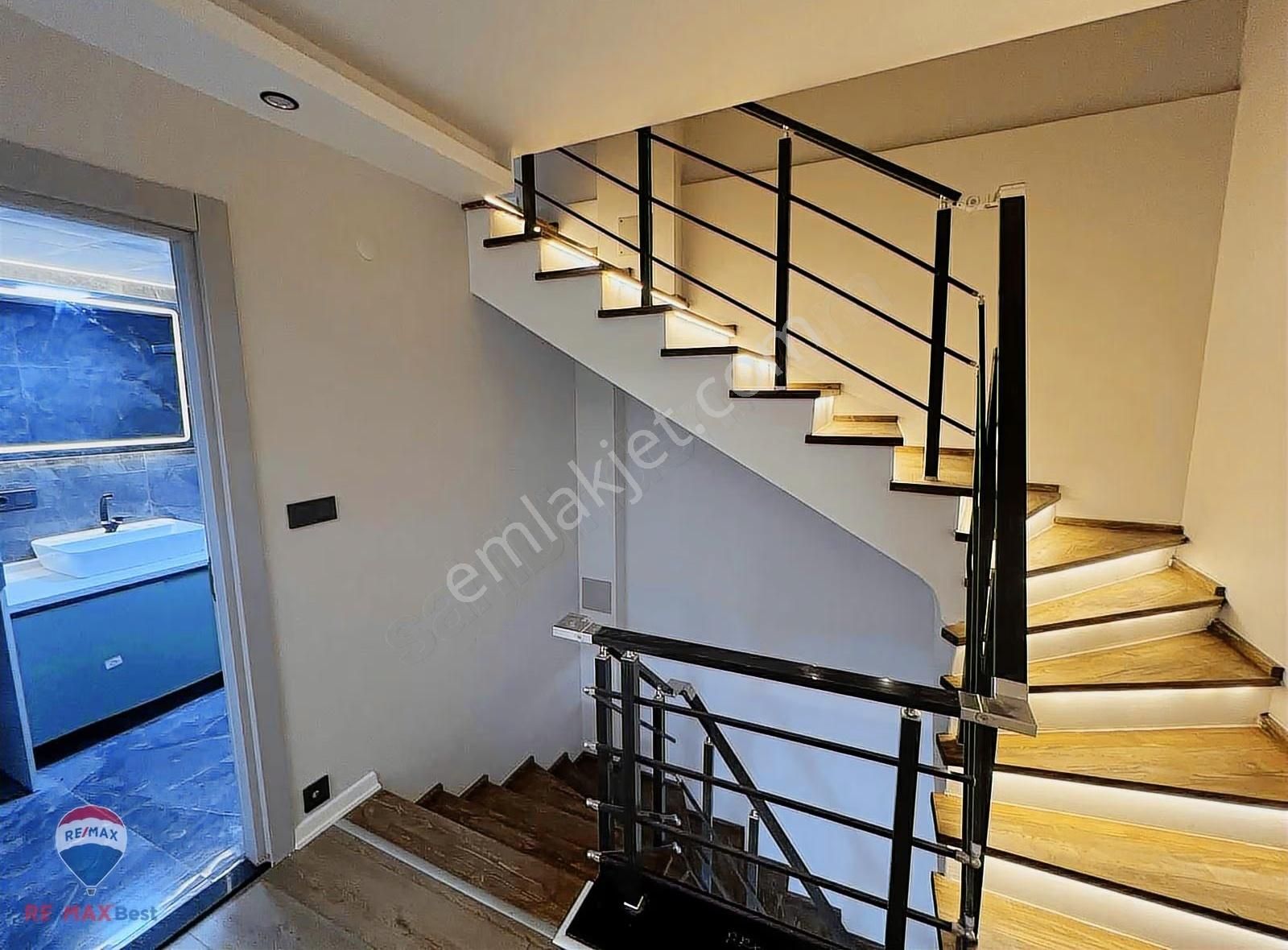 30 Bornova Atatürk Mah. Satılık Triplex İkiz Villa - Görsel 8