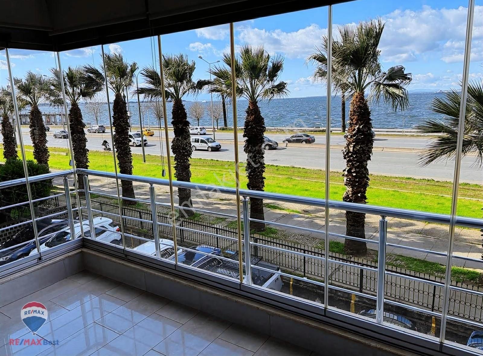 21 Konak Köprü Şık Tadilatlı Geniş Boş 3+1 Satılık Yalı Dairesi