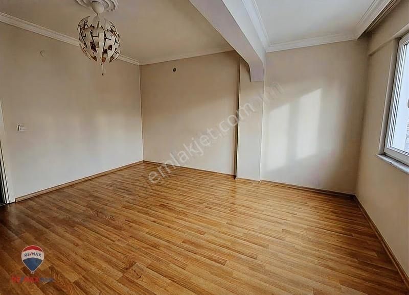 13 Bostanlı'da İzbana Yakın Geniş 3+1 Kiralık Daire - Görsel 31