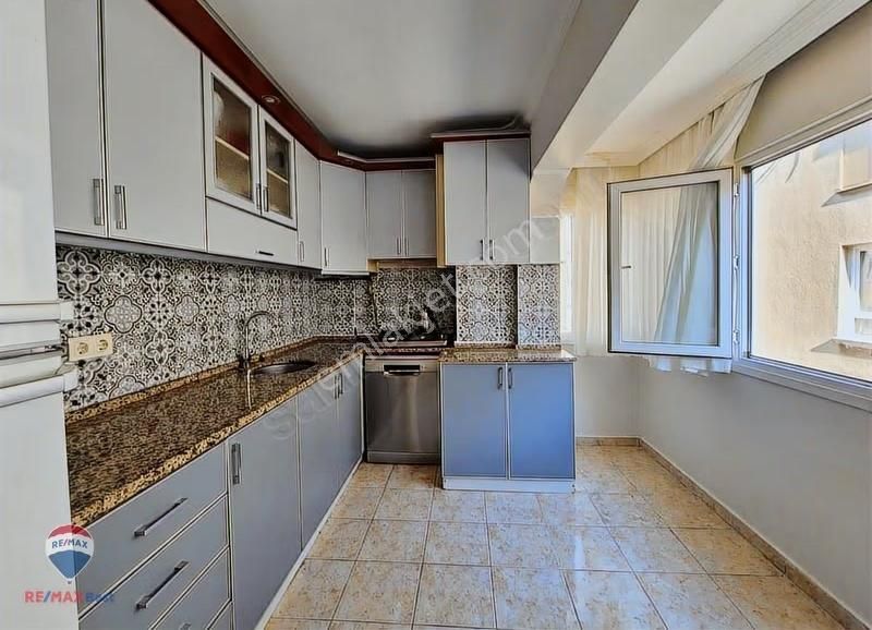 13 Bostanlı'da İzbana Yakın Geniş 3+1 Kiralık Daire - Görsel 25