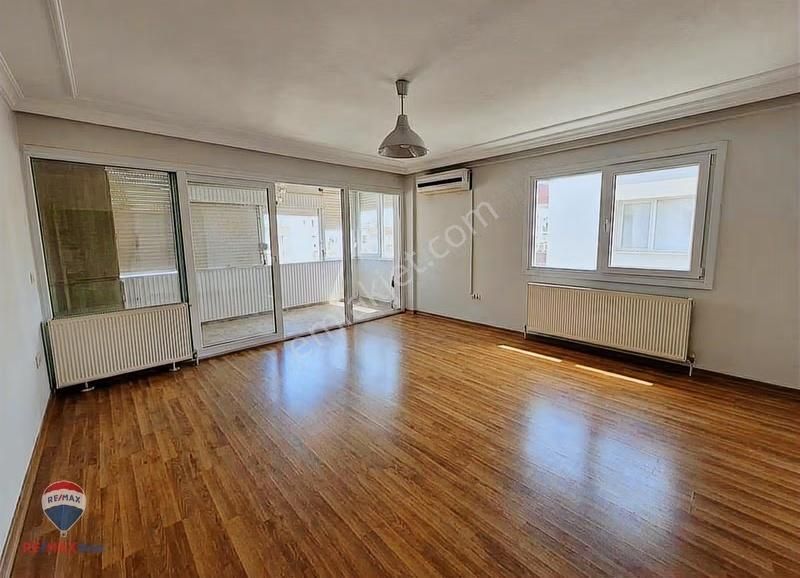 13 Bostanlı'da İzbana Yakın Geniş 3+1 Kiralık Daire - Görsel 12