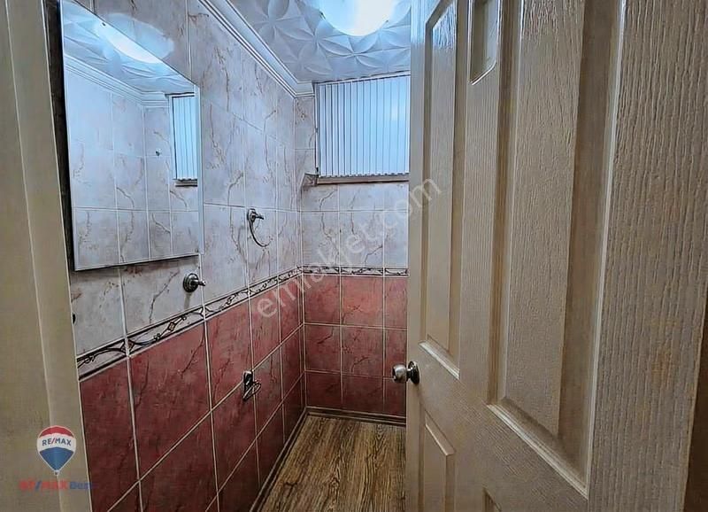 13 Bostanlı'da İzbana Yakın Geniş 3+1 Kiralık Daire - Görsel 6