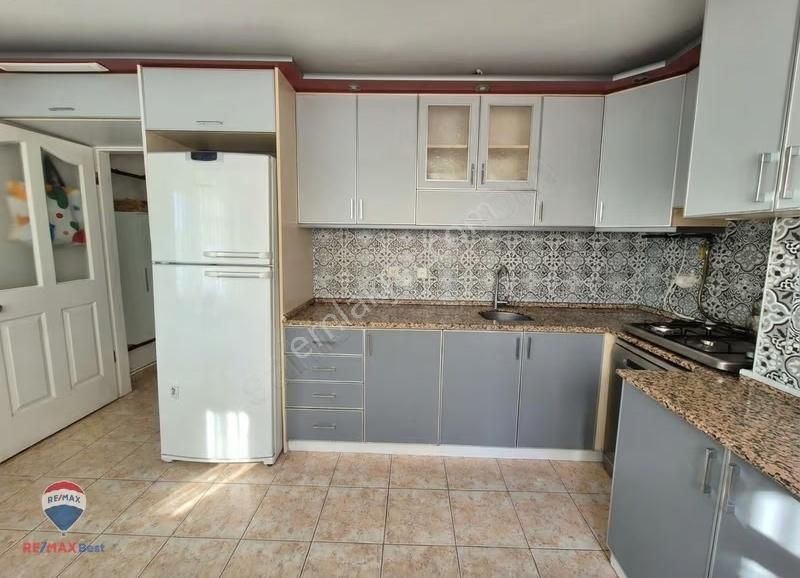 13 Bostanlı'da İzbana Yakın Geniş 3+1 Kiralık Daire - Görsel 29