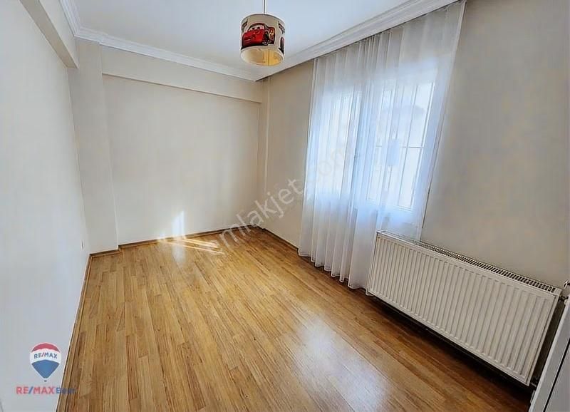 13 Bostanlı'da İzbana Yakın Geniş 3+1 Kiralık Daire - Görsel 10