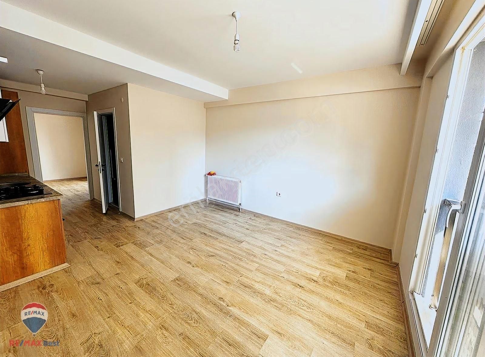 54 Seyrek Merkez'de Üniversiteye Yakın Kiralık Daire - Görsel 22