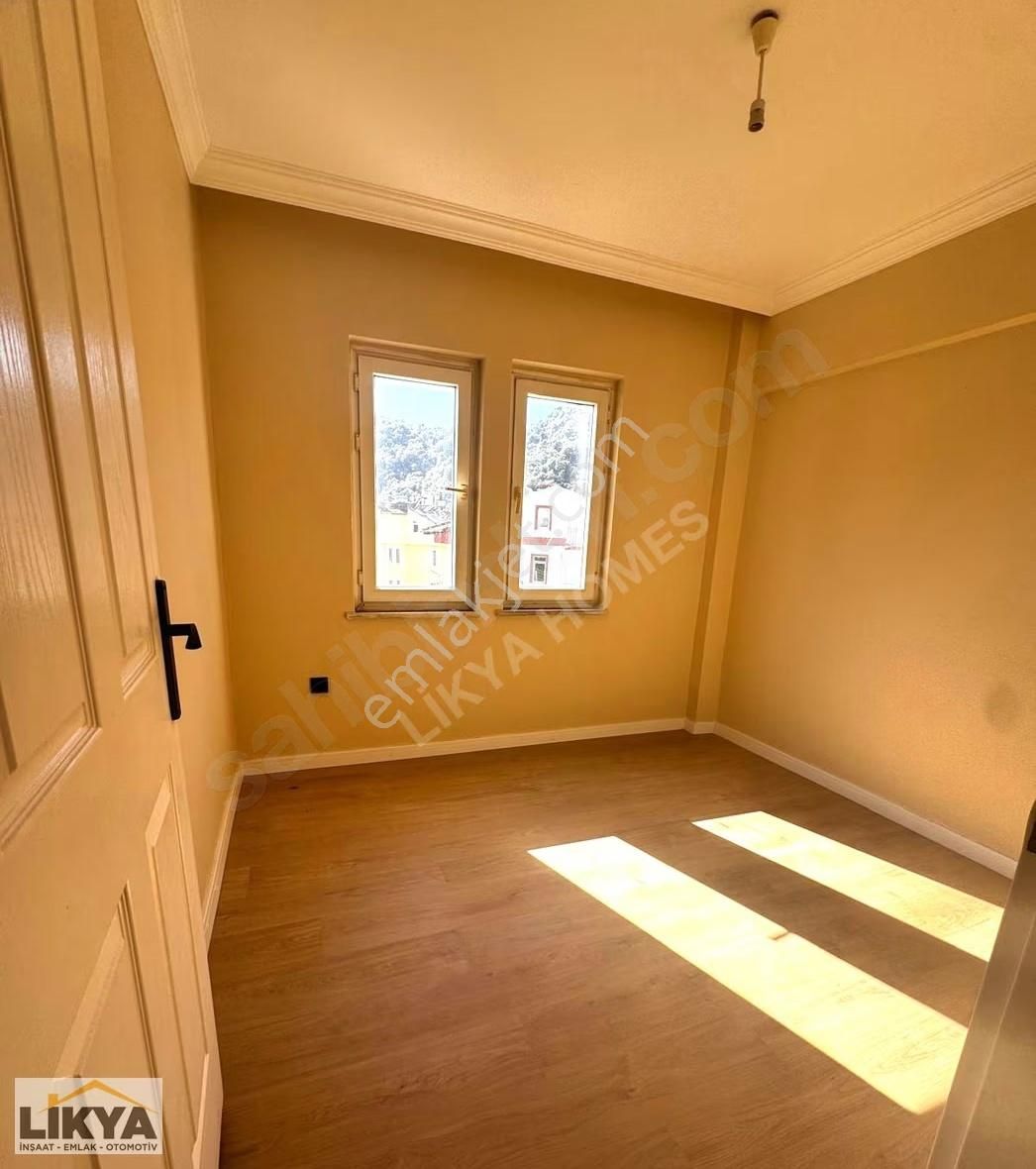 Taşyaka Mahallesi'nde 2+1 Deniz Manzaralı Daire - Görsel 10