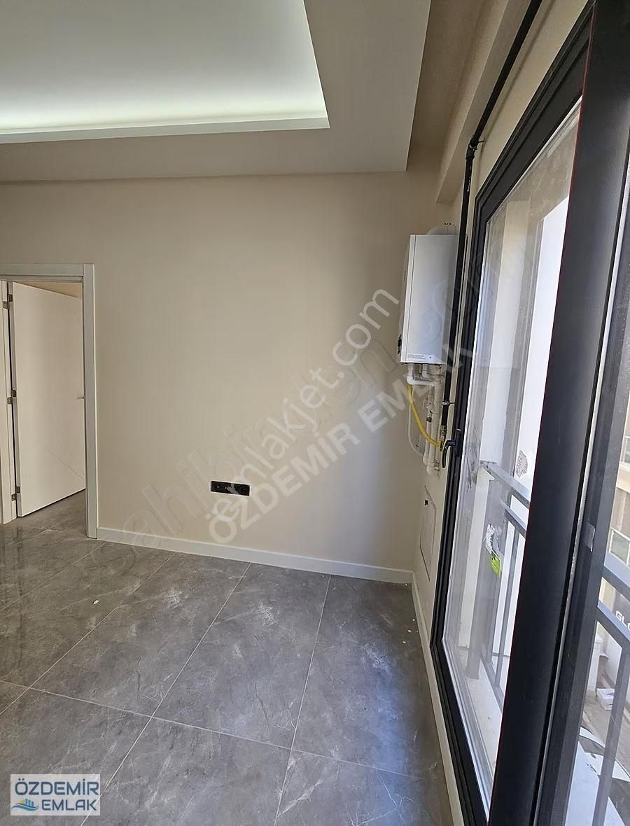 Özdemir Emlaktan Merkezde Ara Kat Yatırımlık Eksiksiz 1+1 Daire - Görsel 33
