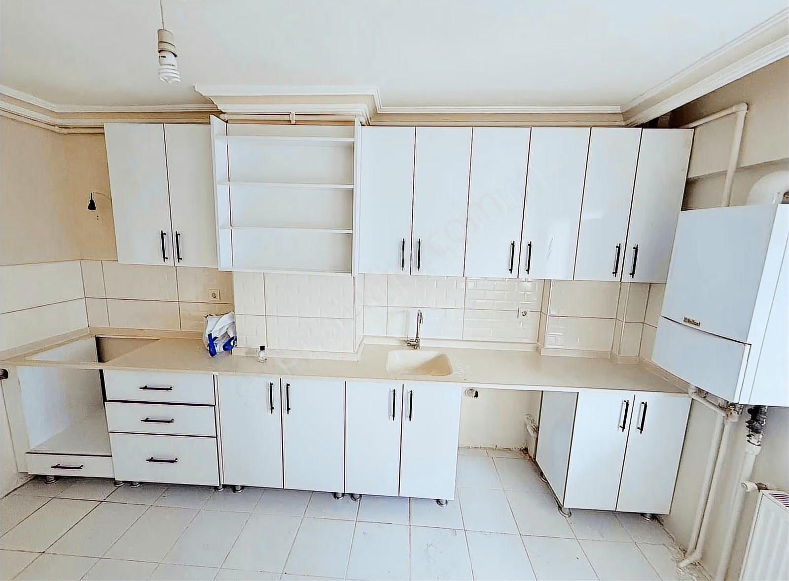 Gölbaşı Şafak'ta Yapılı 3+1 Kiralık Daire 120m² - Görsel 12