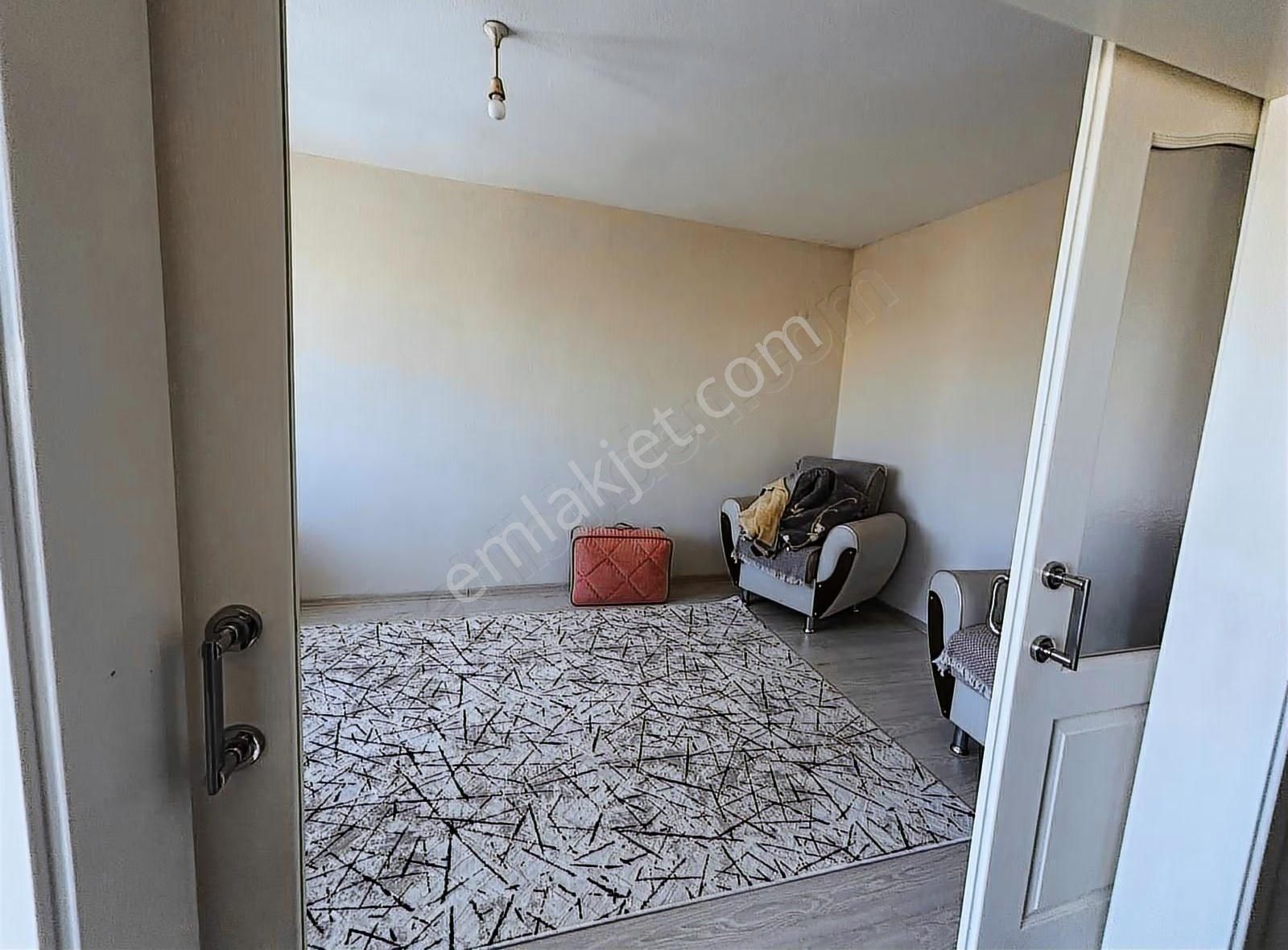 Merkezde Arakat Bakımlı Daire - Görsel 2