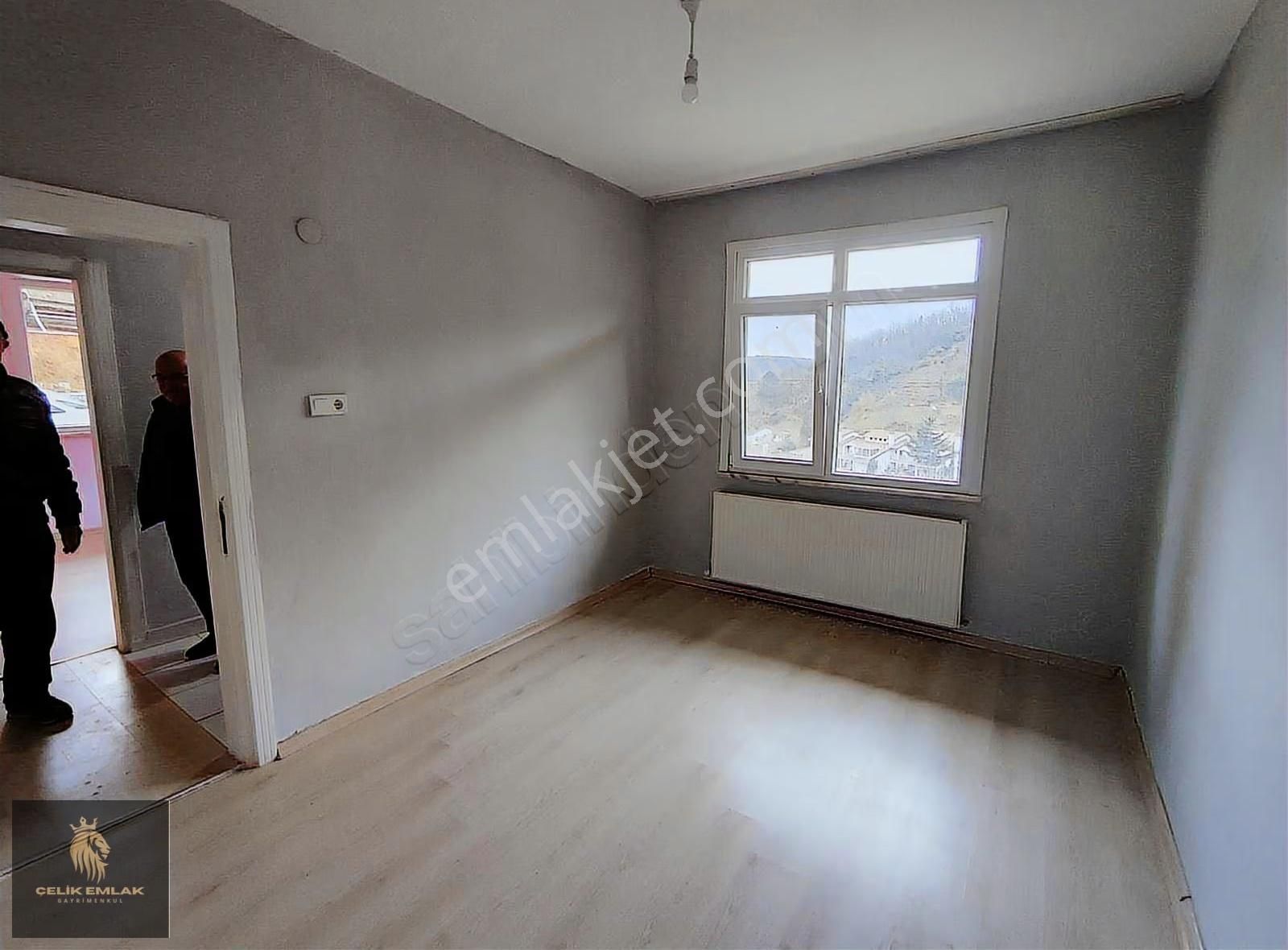 Beykoz 3+1 Müstakil Girişli Bahçeli Kiralık Daire