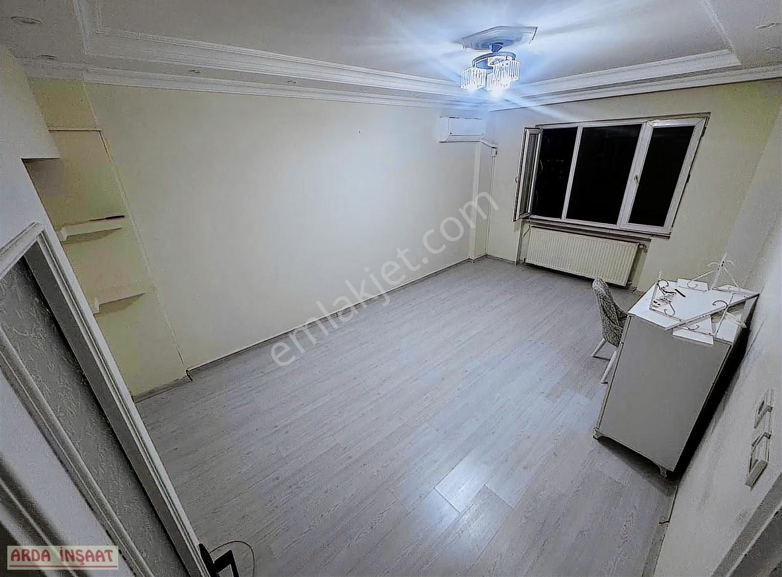 Uğurmumcu Mah Kiralık Y.giriş Daire Ebeveyn Banyolu.