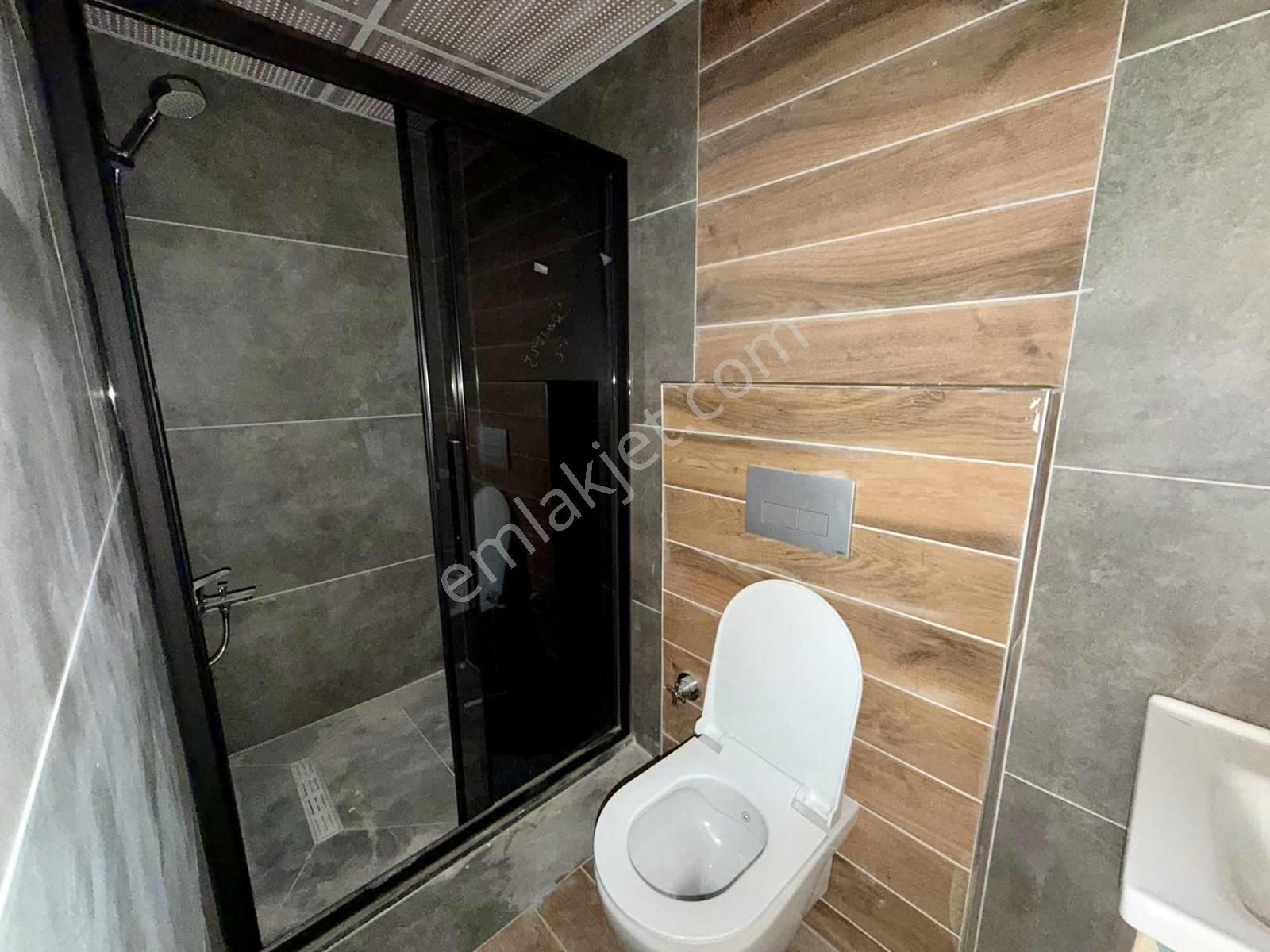 Site İçerisinde Kapalı Otoparklı Geniş E.v Banyolu Sıfır 2+1 - Görsel 7