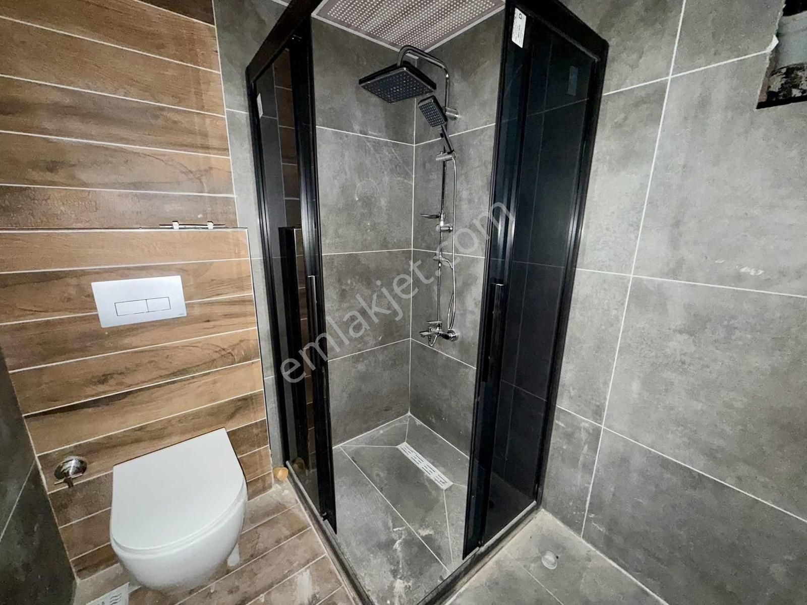 Site İçerisinde Kapalı Otoparklı Geniş E.v Banyolu Sıfır 2+1 - Görsel 2