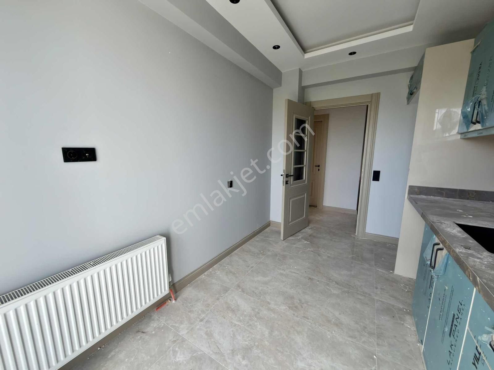 Site İçerisinde Kapalı Otoparklı Geniş E.v Banyolu Sıfır 2+1 - Görsel 12