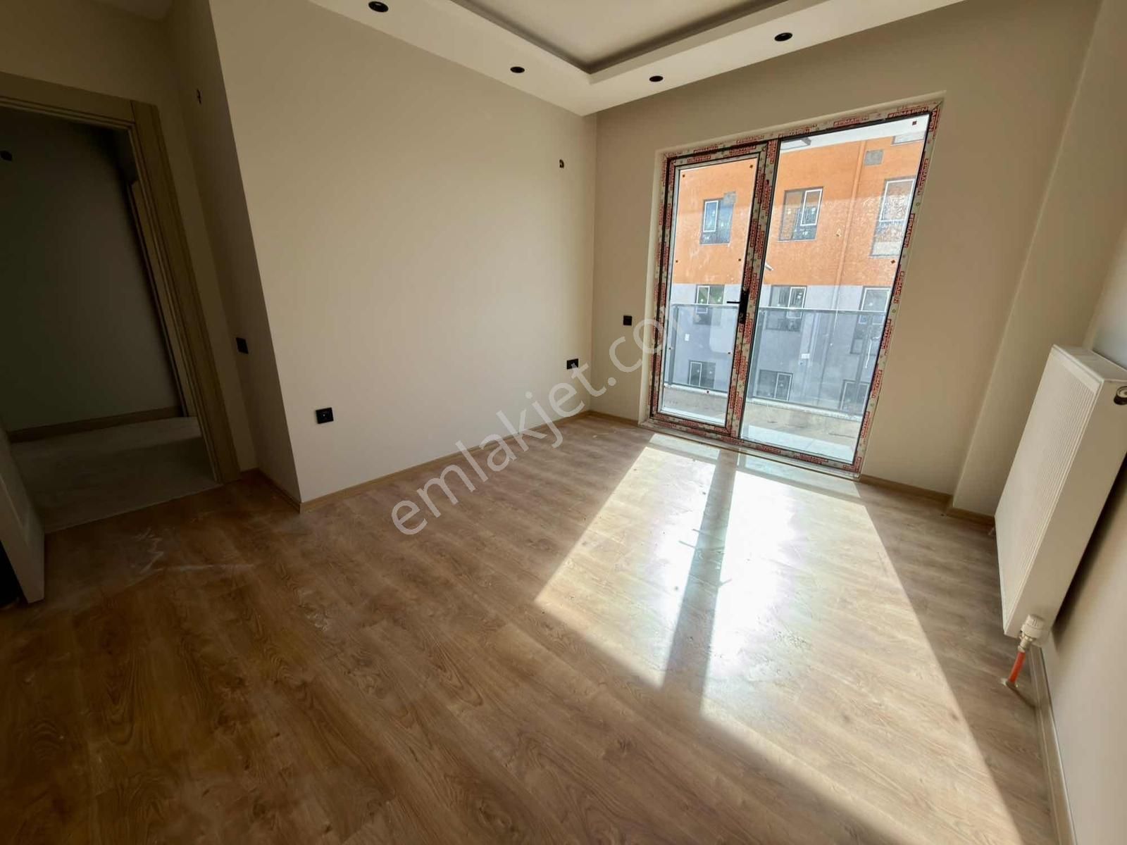 Site İçerisinde Kapalı Otoparklı Geniş E.v Banyolu Sıfır 2+1 - Görsel 9