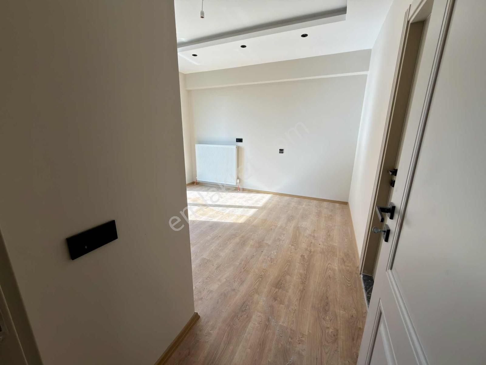 Site İçerisinde Kapalı Otoparklı Geniş E.v Banyolu Sıfır 2+1 - Görsel 14