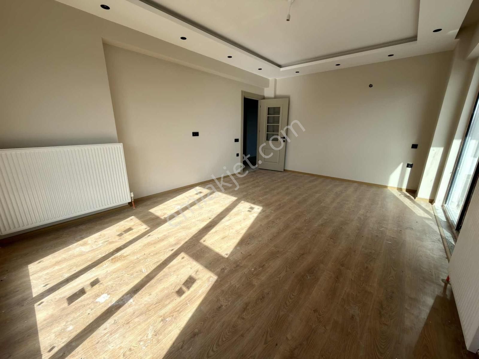 Site İçerisinde Kapalı Otoparklı Geniş E.v Banyolu Sıfır 2+1 - Görsel 27