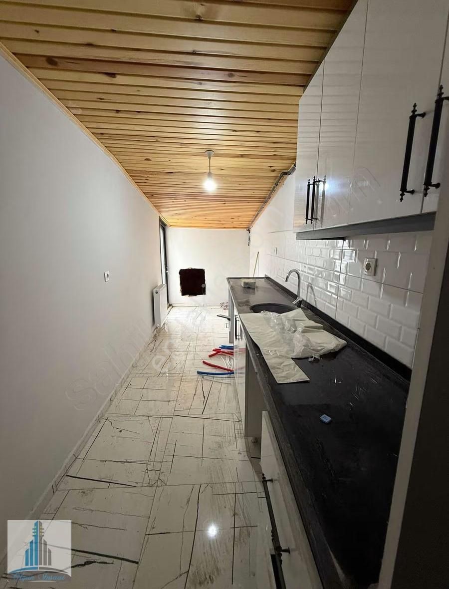 Başakşehir Güvercintepe Kiralık 2+1 Çatı Kat Daire - Görsel 5