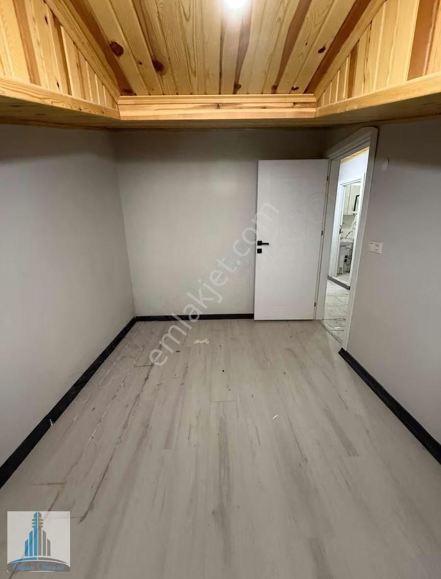 Başakşehir Güvercintepe Kiralık 2+1 Çatı Kat Daire - Görsel 35