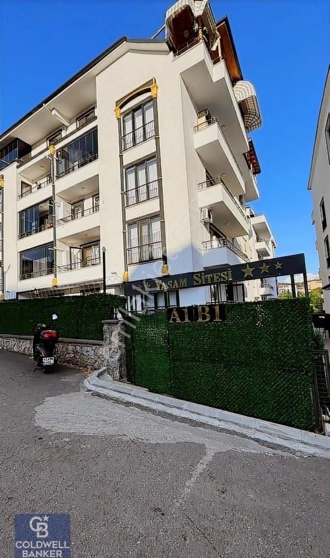 Izmit Hatipkoy Yaşam Sitesinde 3+1 Arakat Dubleks Daire