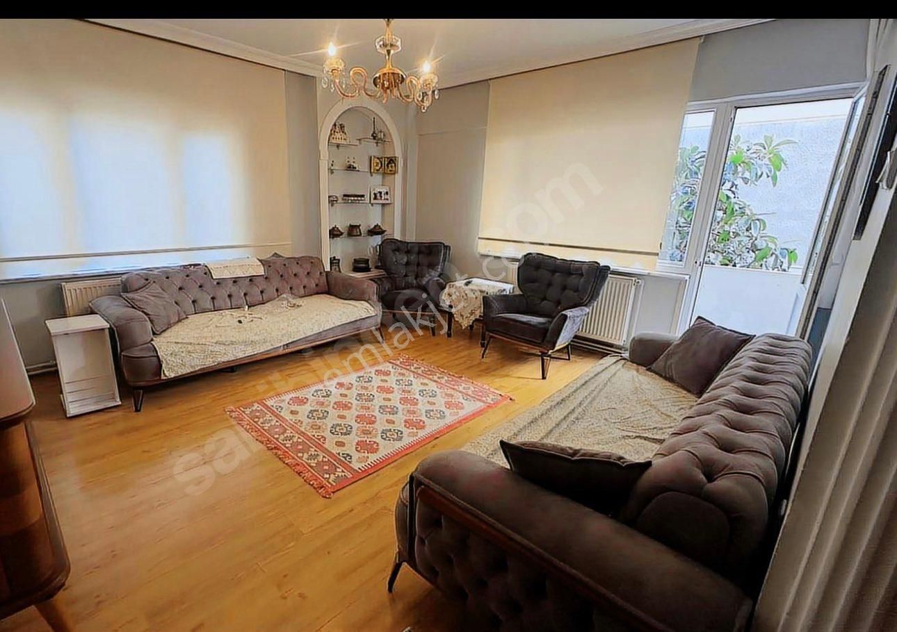 Ümraniye Merkez'de Fırsat 3+1 Daire