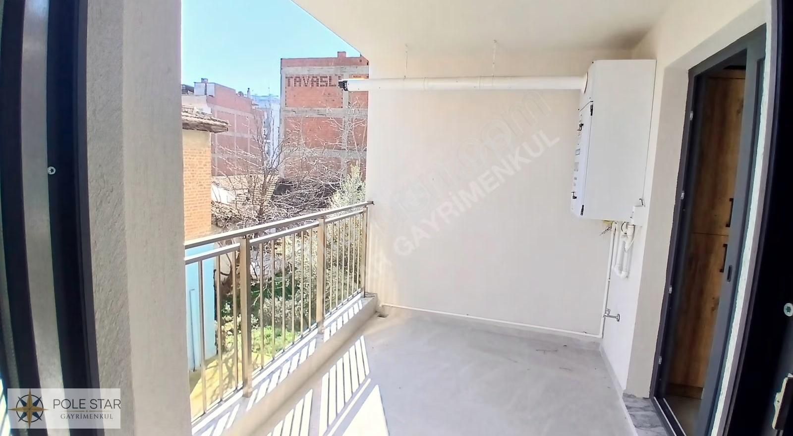 Konforlu Yaşam: Ultra Geniş 2+1 Daire, Merkezi Konumda! - Görsel 14